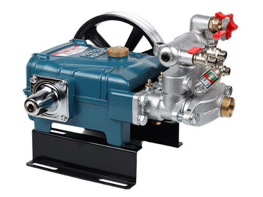 Motokawa MK1-39CA dùng rửa xe, phun thuốc sâu