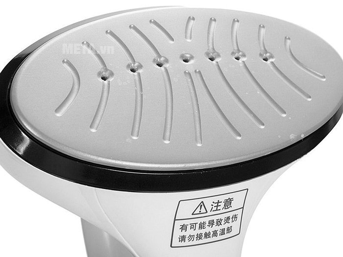 Bàn là hơi nước đứng Panasonic NI-GSD071PRA có mặt đế chống dính