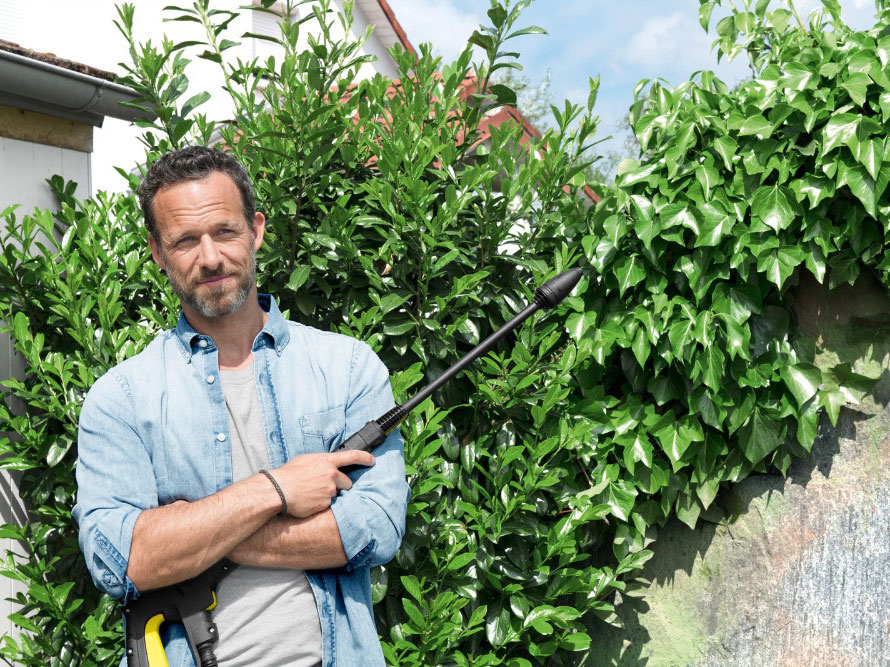 Máy rửa xe Karcher chỉnh được tia nước ở đầu vòi phun