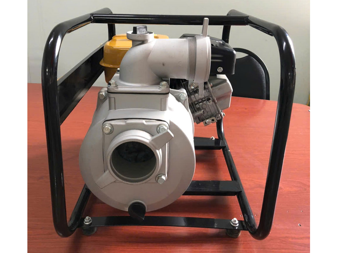 Máy bơm nước KYO60 có họng xả, họng hút lớn