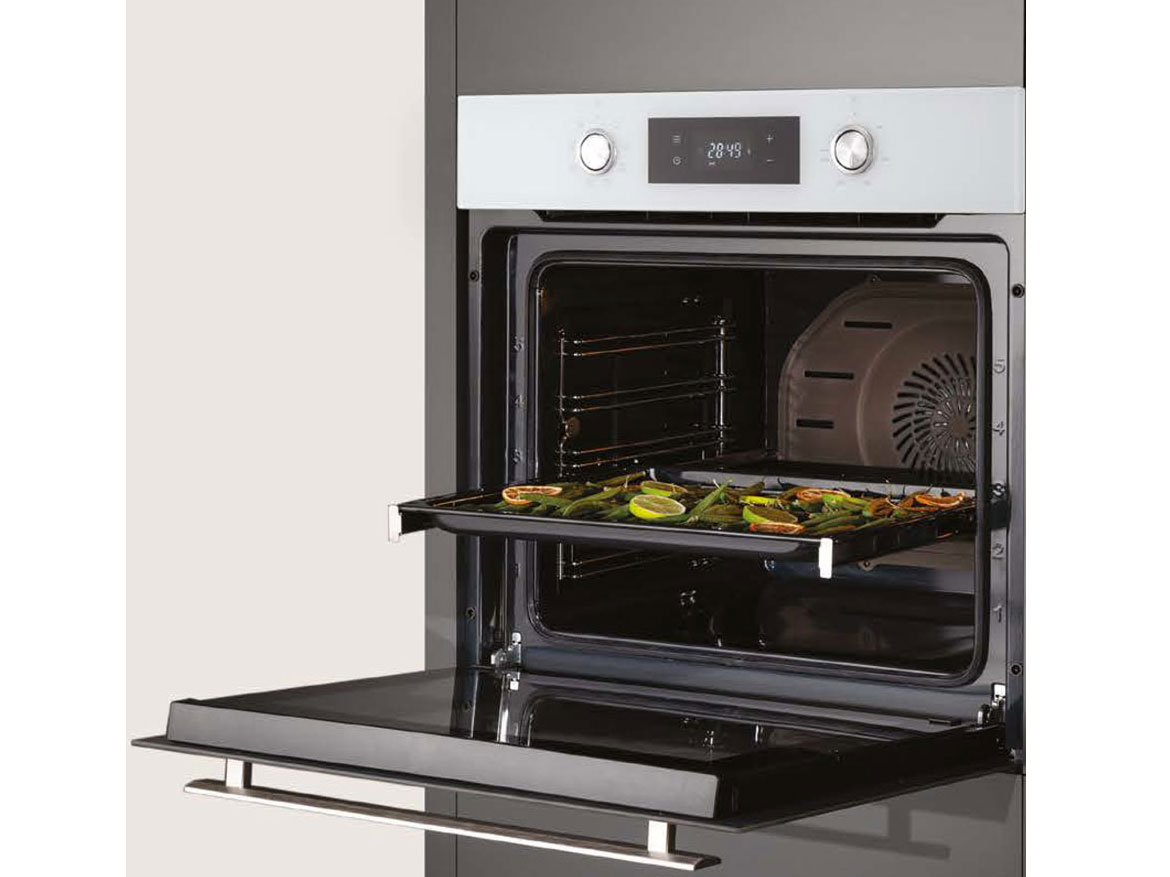 Lò nướng âm tủ sử dụng đơn giản