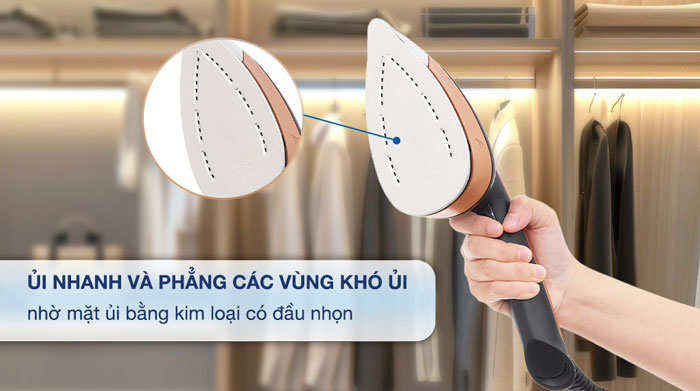 bàn là hơi nước đứng Tefal Power QT2020 có đế ủi làm từ kim loại bền bỉ giúp ủi đồ hiệu quả, nhanh chóng