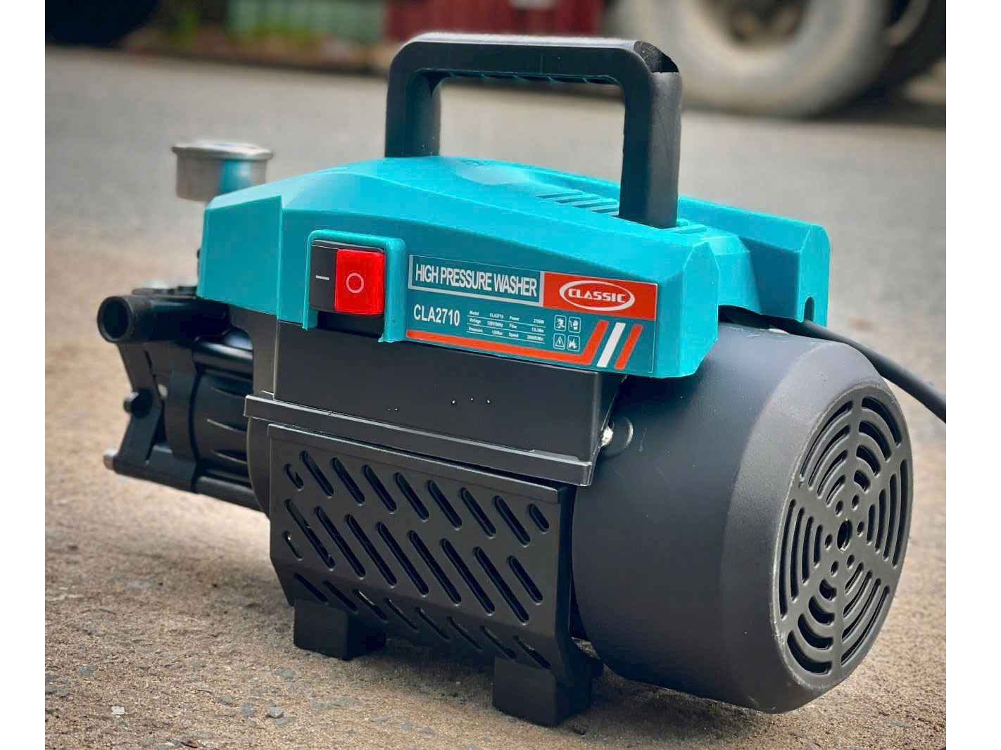 Máy rửa xe Classic có áp lực tối đa 130 bar