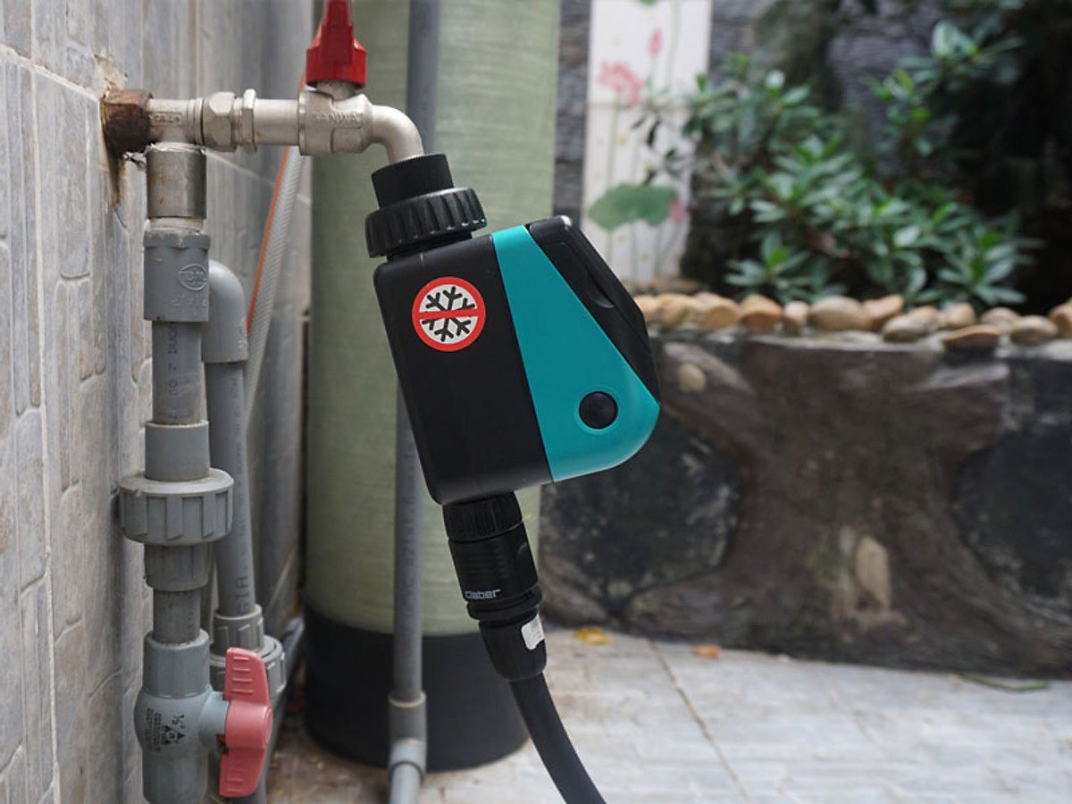 Aquauno Video 2 Plus nên có mái che để bảo vệ