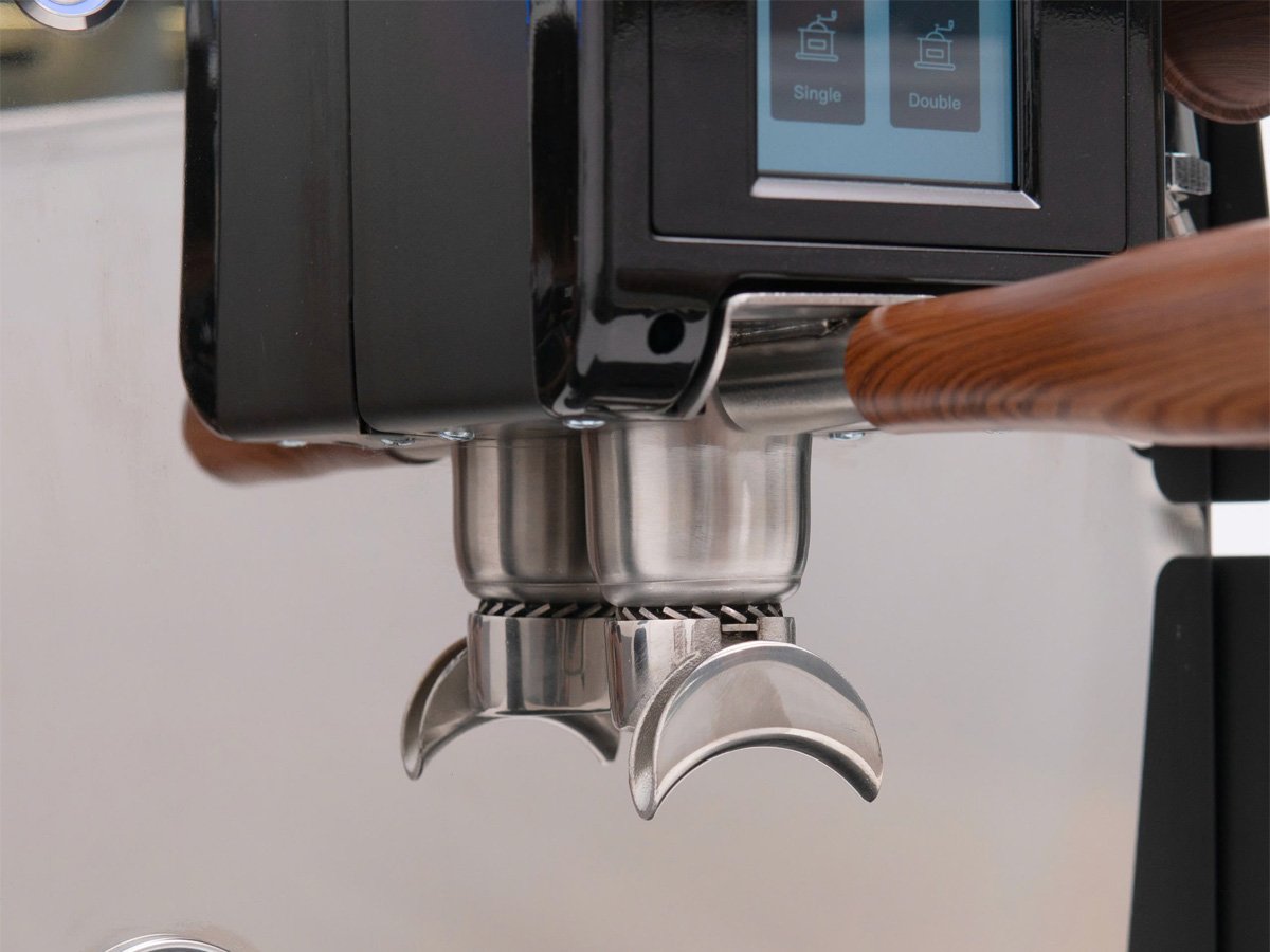 Unibar Hi-Tech 88 dễ dàng pha chế đa dạng đồ uống