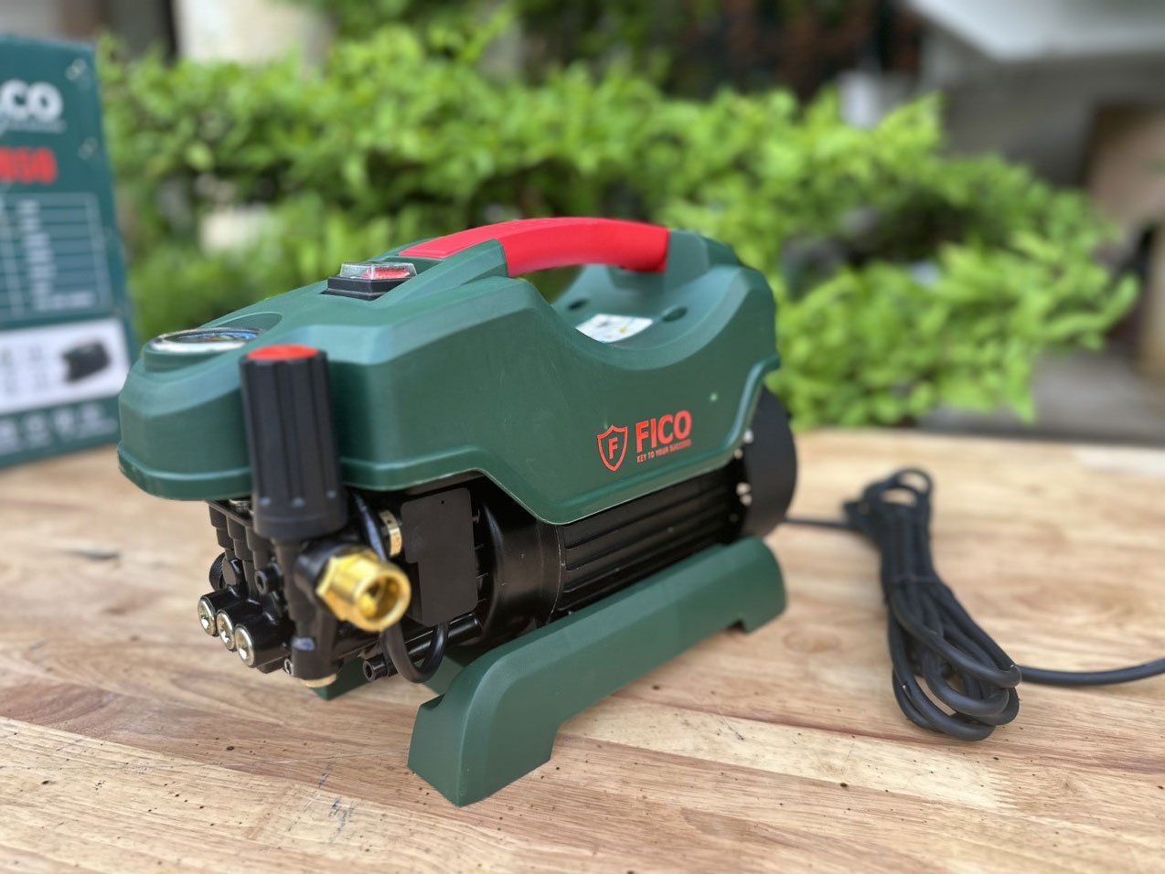 Máy xịt rửa xe Fico FC-2850