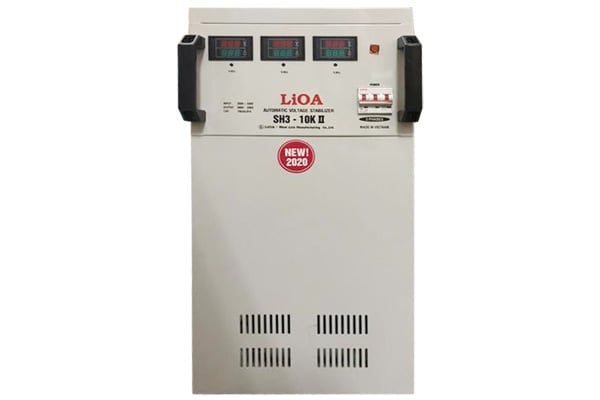 Ổn áp 3 pha Lioa 10 KVA SH3 10KII có lớp vỏ màu nâu cách điện an toàn