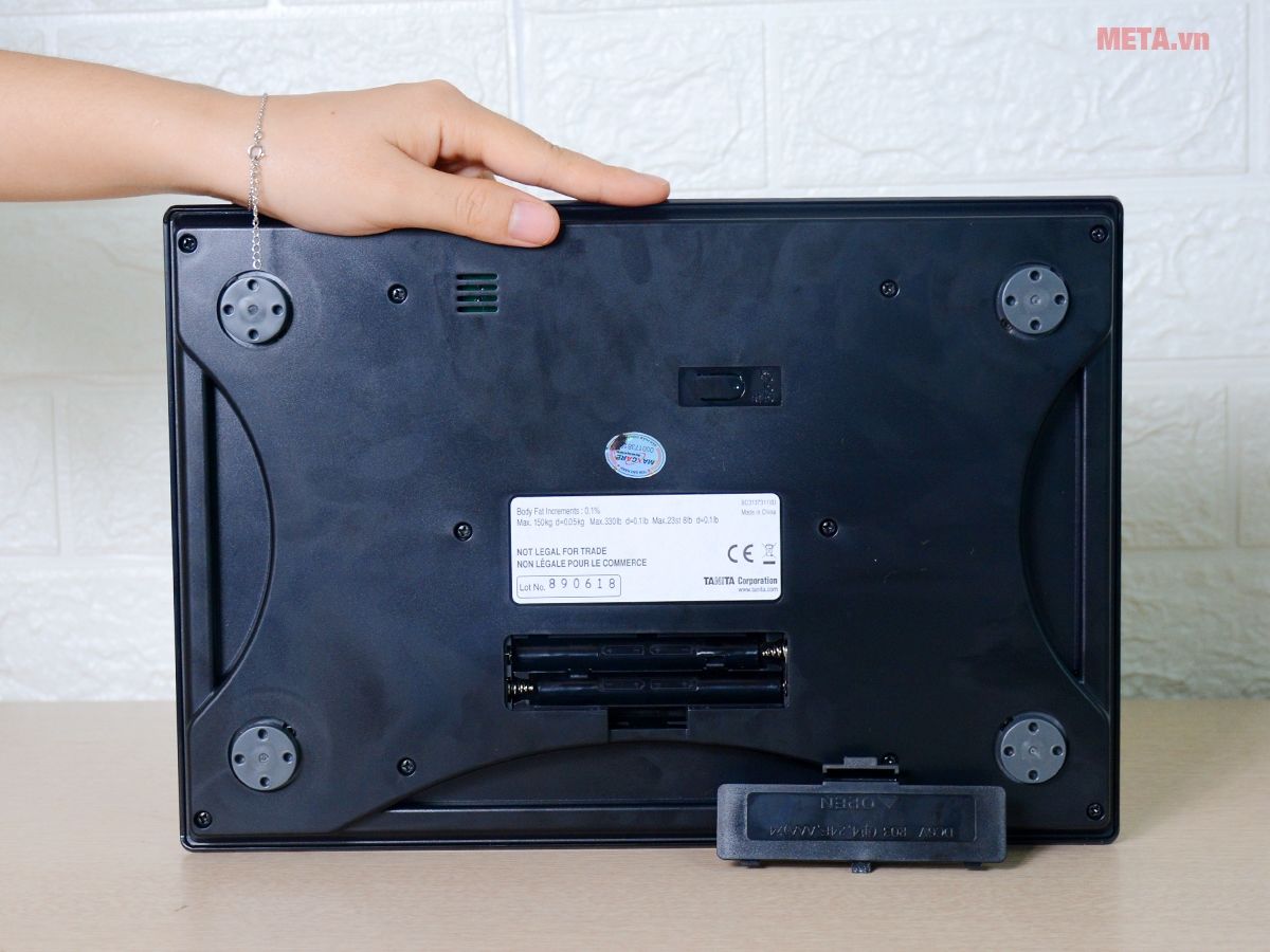 Cân sức khỏe và phân tích cơ thể