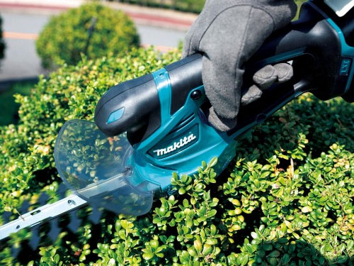 Máy tỉa hàng rào dùng pin 18V