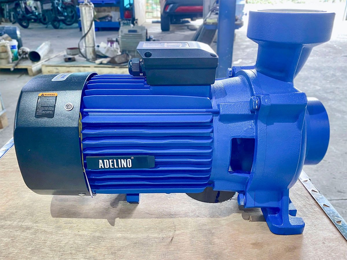 Máy bơm nước Adelino AC220B3
