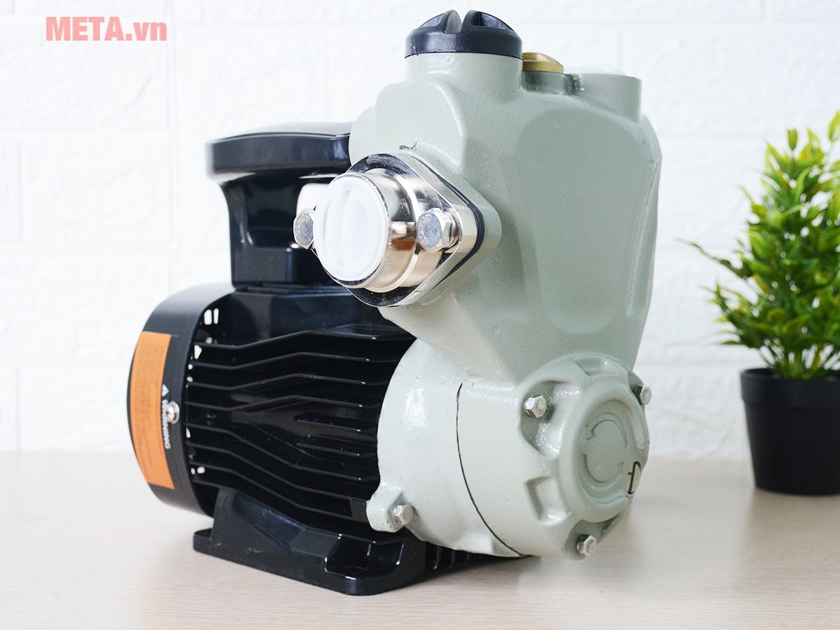 Máy bơm nước JLM 200 phù hợp với nhu cầu sử dụng của gia đình