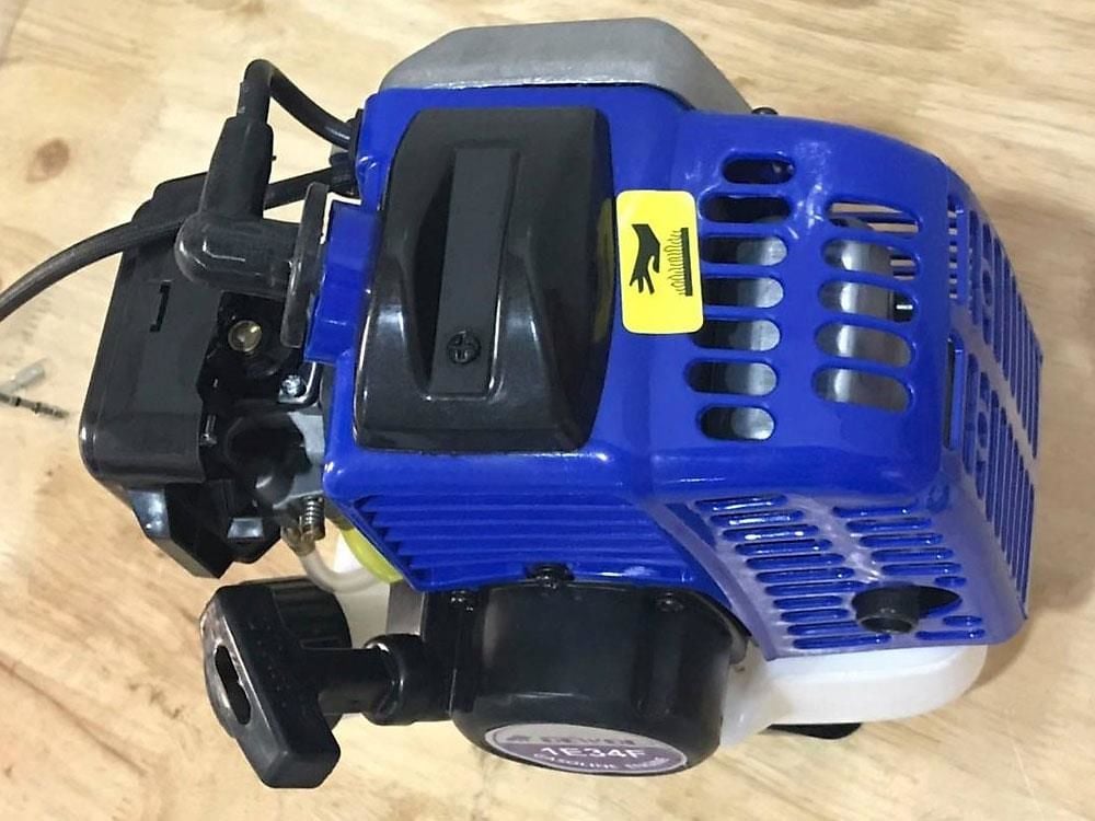 Dewoo DW-330B khởi động bằng cách giật tay