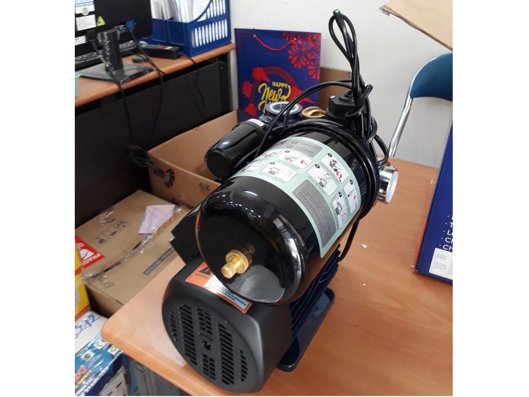 Máy bơm tăng áp có lõi đồng