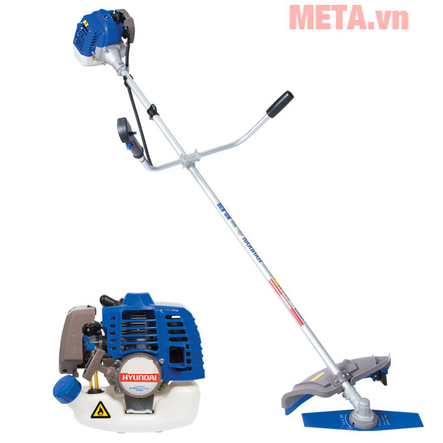 Máy cắt cỏ Hyundai TB-43AH chạy bằng xăng pha nhớt