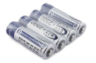 4 pin AAA đi kèm theo máy