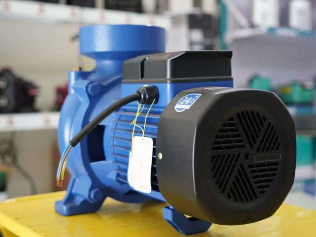 Máy bơm nước Adelino vận hành êm