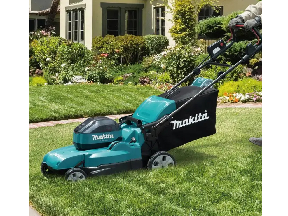 Máy cắt cỏ dùng pin 40V Max Makita LM002GZ có thiết kế đẩy tay tiện dụng