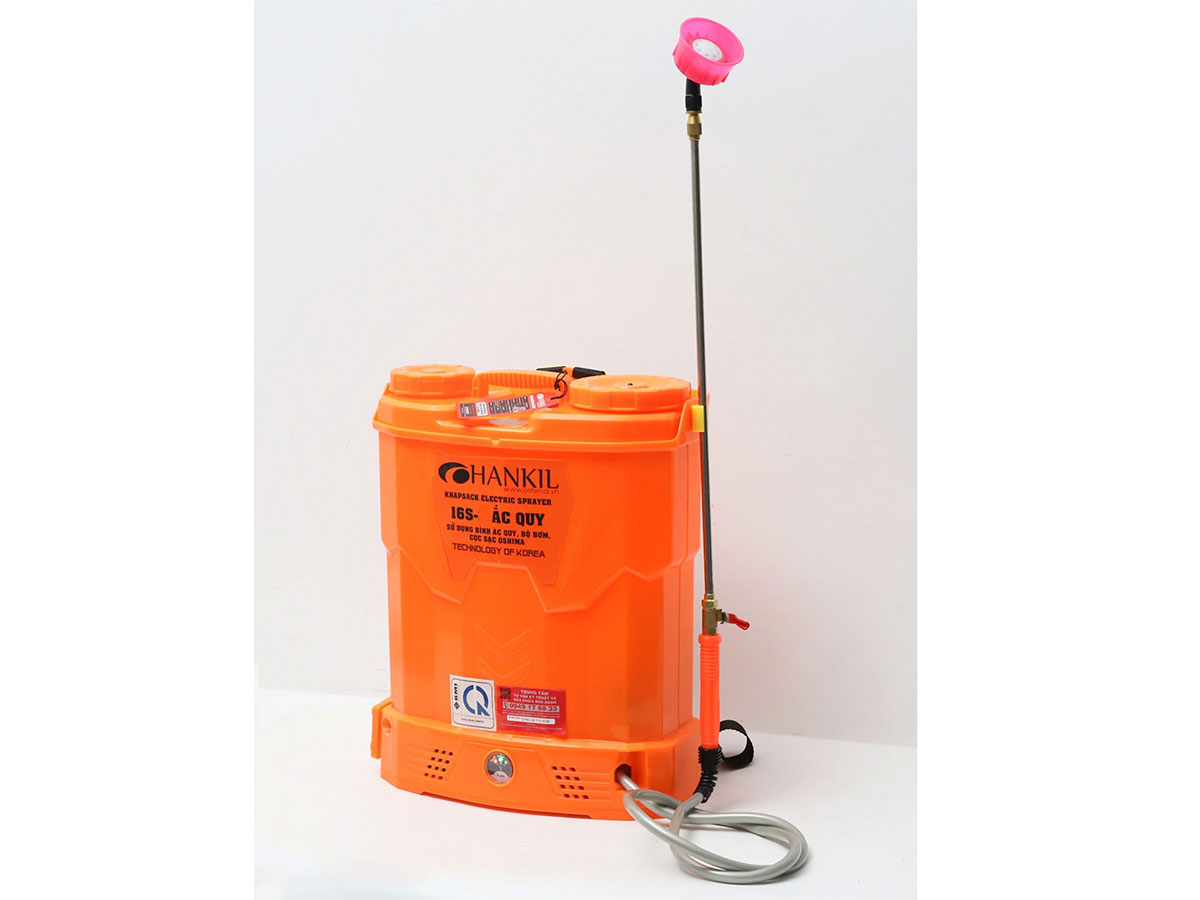 Bình xịt thuốc trừ sâu thiết kế dạng đeo vai