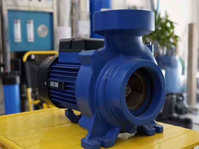 Máy bơm nước Adelino ACm150C4