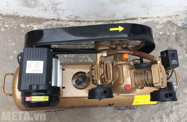 Máy nén khí Pegasus TM-V-0.25/8 (380V) truyền động bằng dây đai