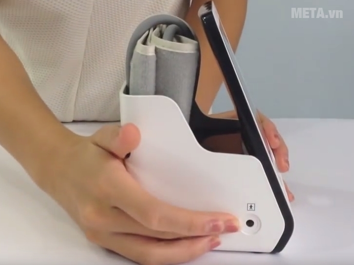 ổng cắm vòng bít của máy đo huyết áp bắp tay Citizen CH-456