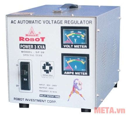 Ổn áp Robot SP09 3KVA có điện áp ra 220V/50 - 60 Hz.