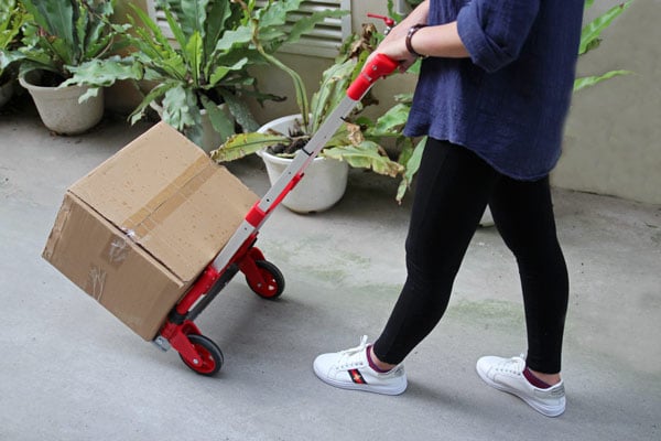 Sử dụng xe vận chuyển hàng hóa