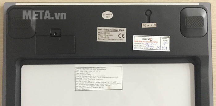 Camry EB9380-S743 dùng 2 pin AA