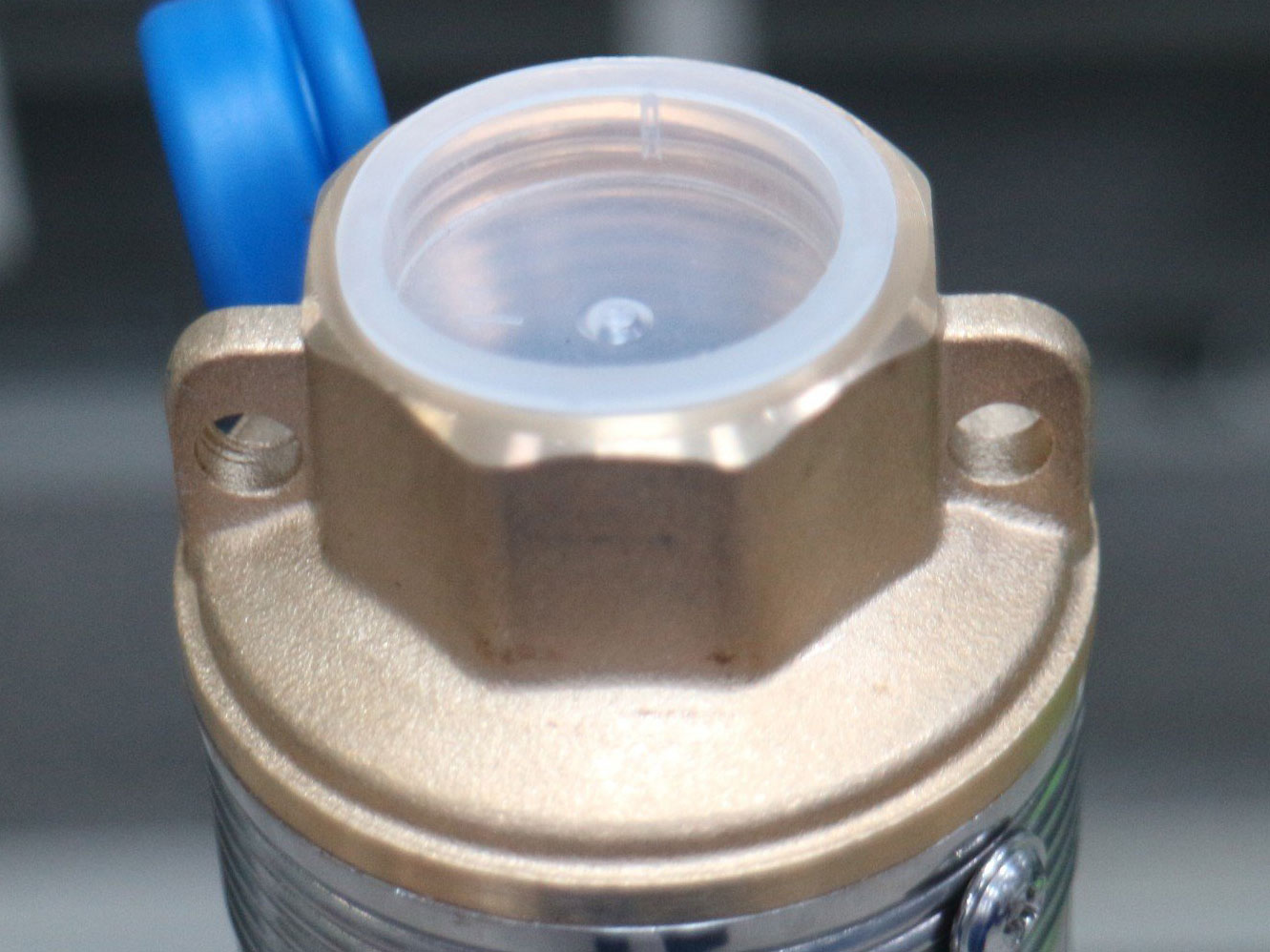 Happy HHT3.0-750 có họng xả và hút lớn