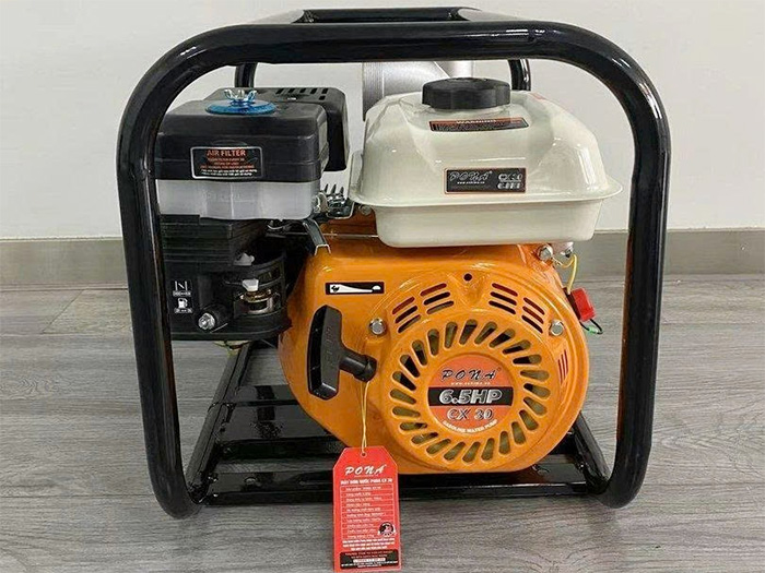 Máy bơm nước chạy xăng Pona CX 30 có công suất 6,5HP, thiết kế kiểu dáng đẹp