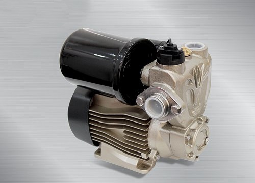 Máy bơm nước đa năng Oshima 200A hoạt động với công suất 200W