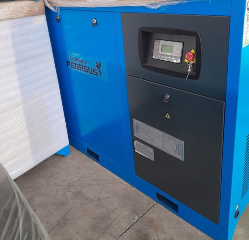 máy nén khí trục vít Pegasus TMPM50HP có bảng điều khiển thông minh