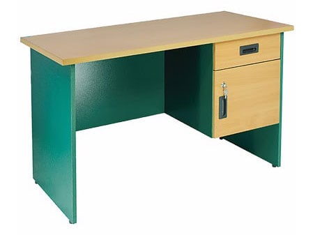 Mặt bàn làm từ gỗ