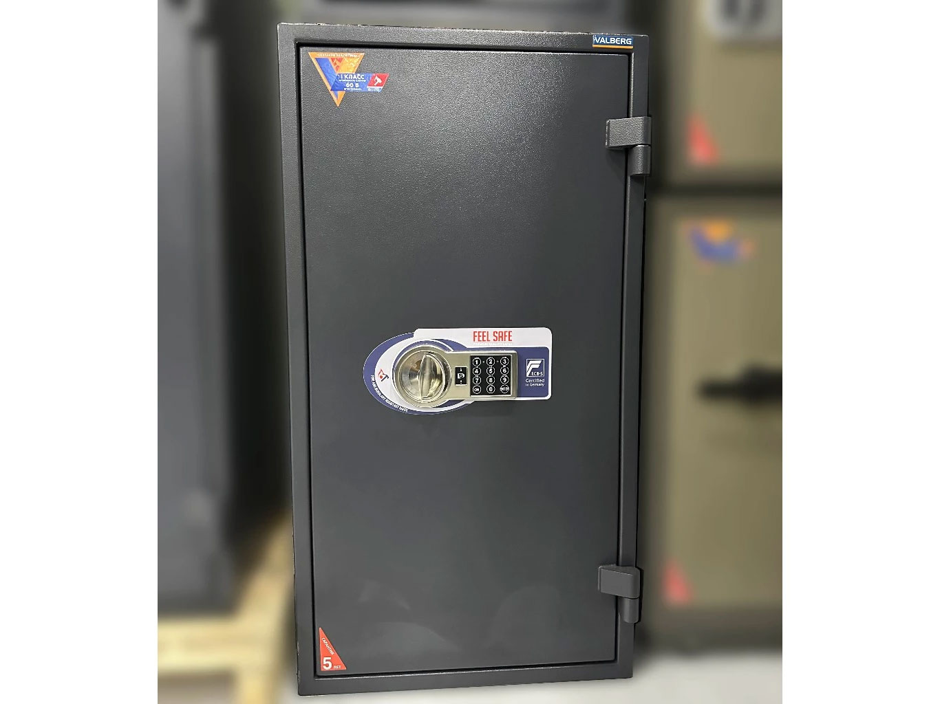 Két sắt Valberg Garant 95 EL