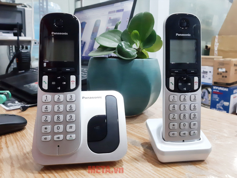 Máy gồm 1 máy mẹ và 1 tay con