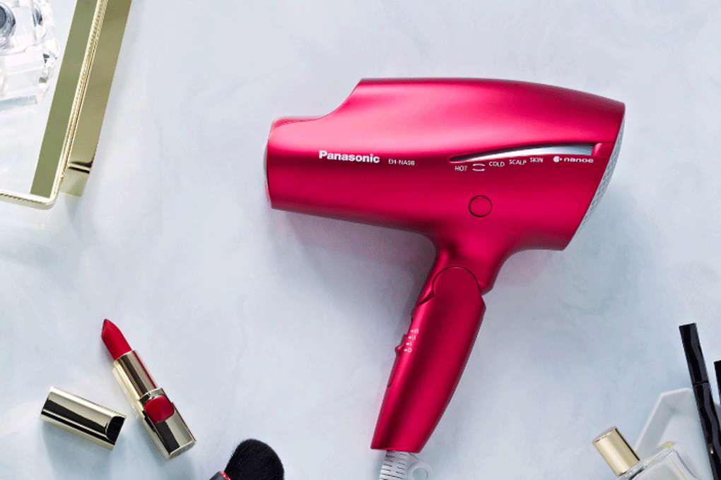 Máy sấy tóc Panasonic EH-NA98RP645 có kiểu dáng hiện đại sang trọng