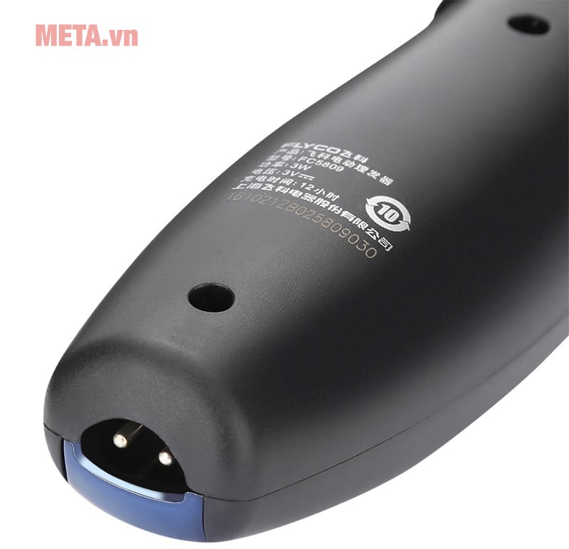 Tông đơ hớt tóc Flyco FC5809 có 2 cách sạc pin tiện lợi