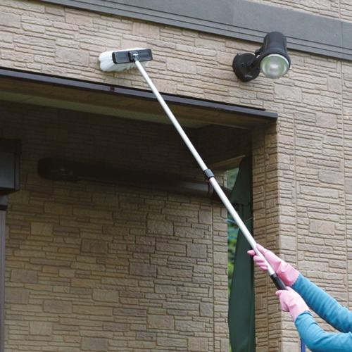 Chổi có thiết kế nhẹ và dễ cầm