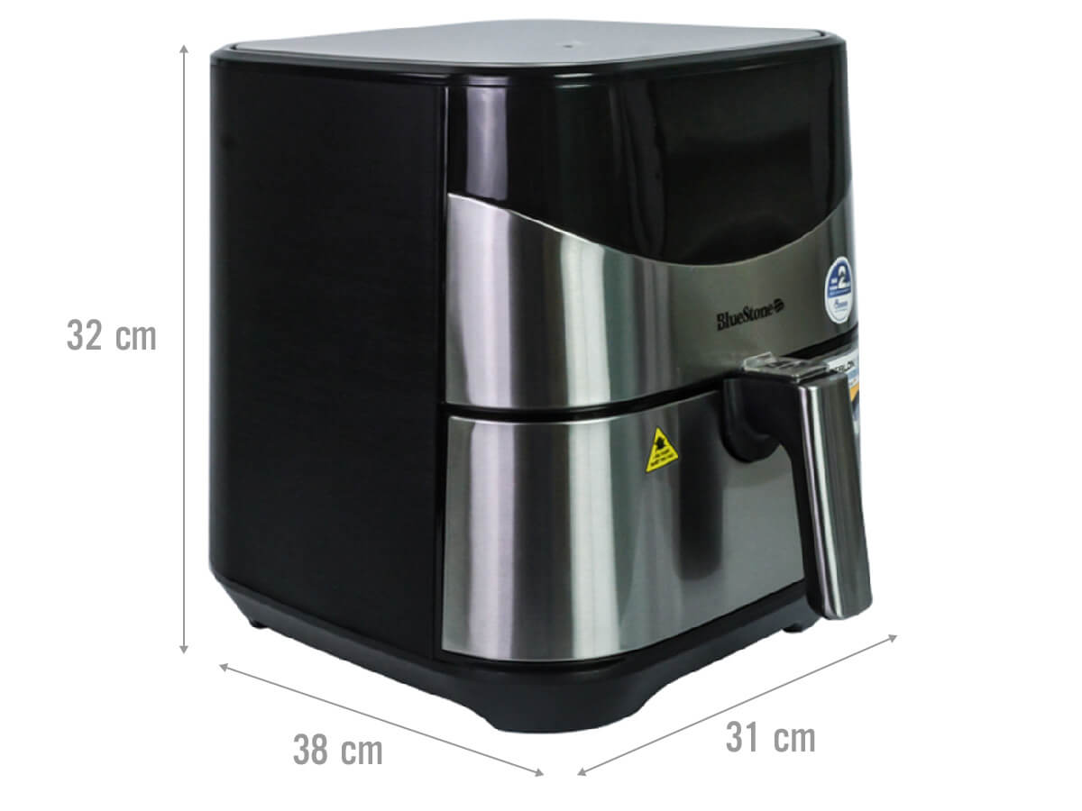 Kích thước khay chiên là 23 x 23 cm