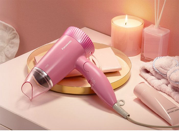 Máy sấy tóc thiết kế nhỏ gọn