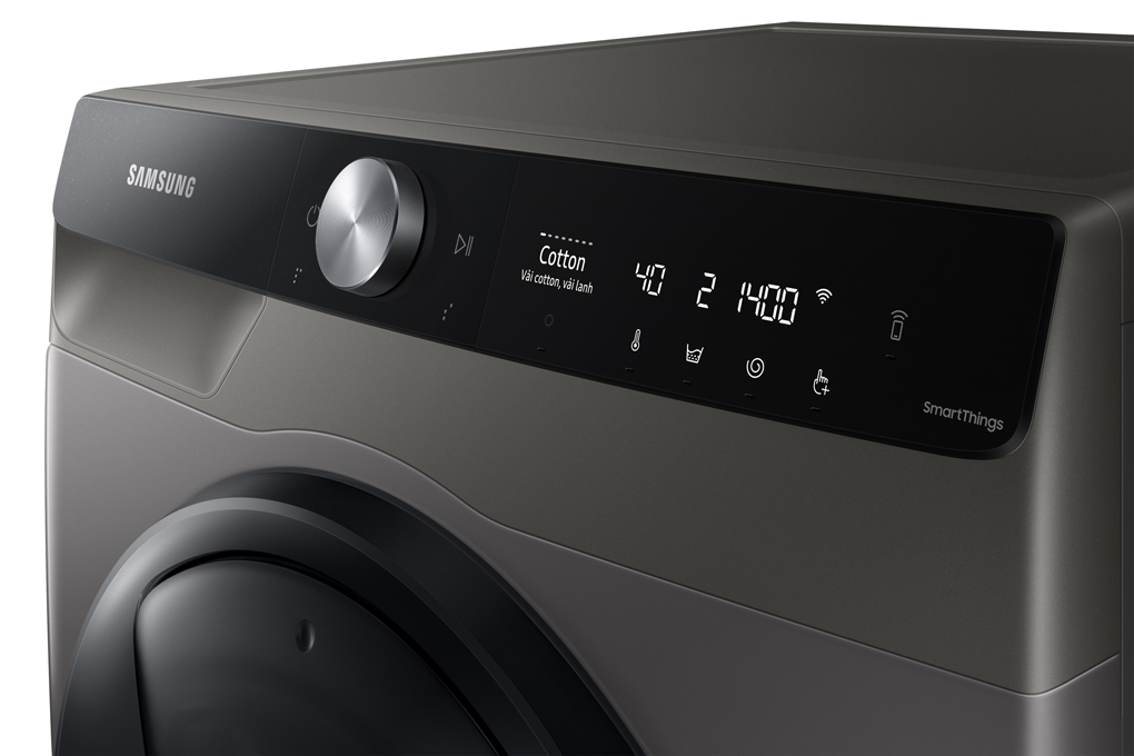 Bảng điều khiển thông minh với nhiều tiện ích nổi bật