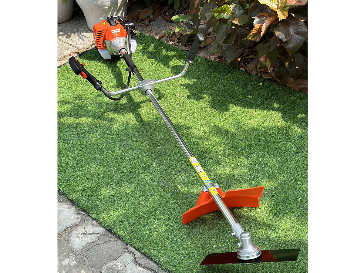 Máy cắt cỏ Hasu có tay cầm dạng ghi đông