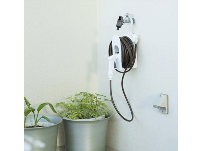 Bộ cuộn vòi tưới cây Takagi làm từ nhựa cao cấp