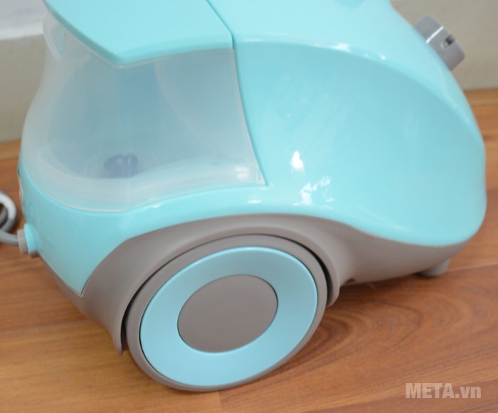 Bàn là hơi nước dạng đứng Sunhouse SHD2102 có bánh xe di chuyển dễ dàng