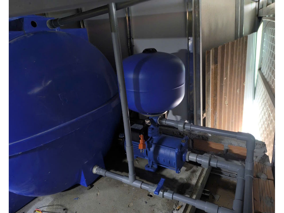 Bơm tăng áp có đa tầng cánh