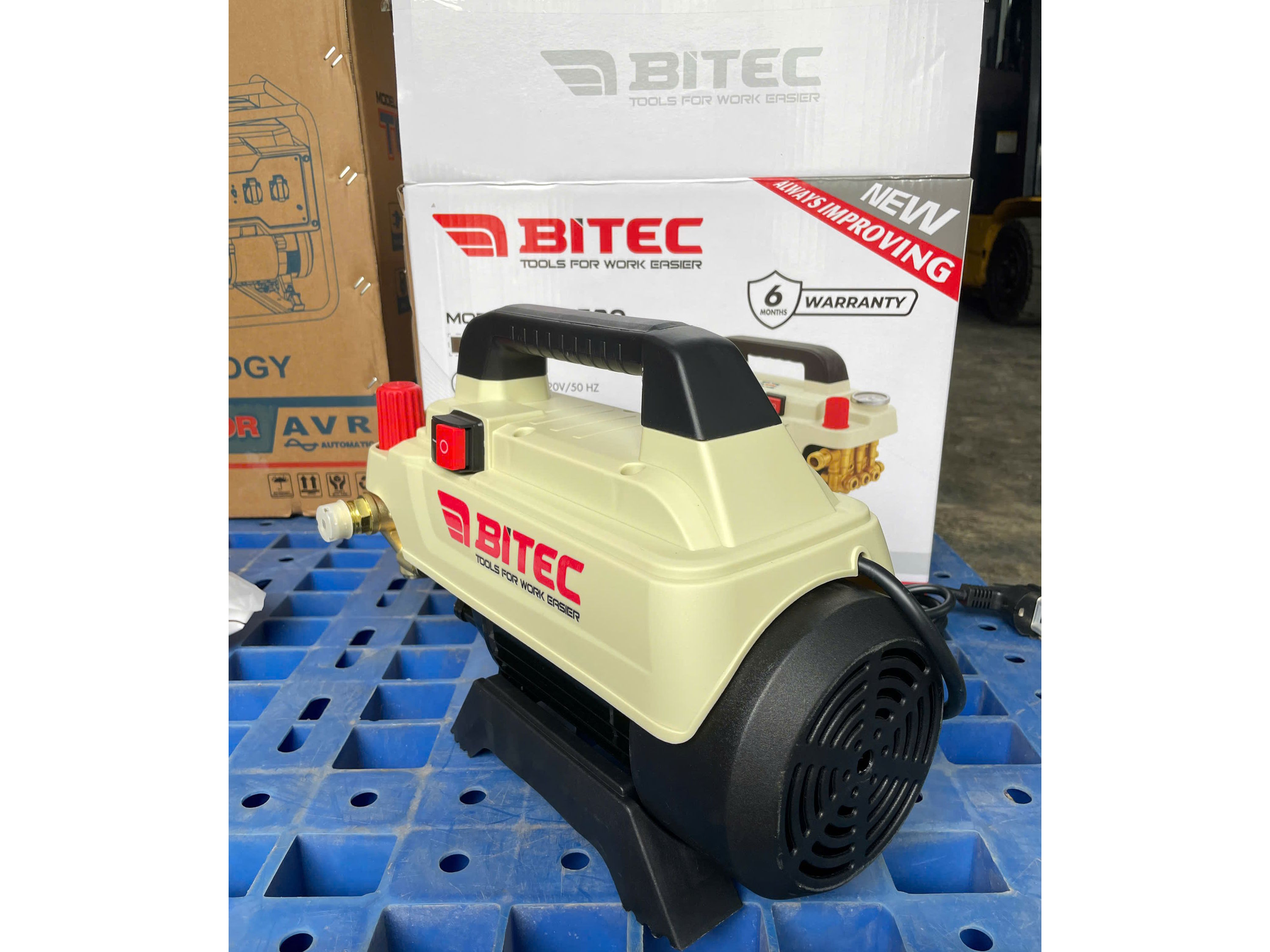 Btec BT2730 có kiểu dáng nhỏ gọn, chắc chắn