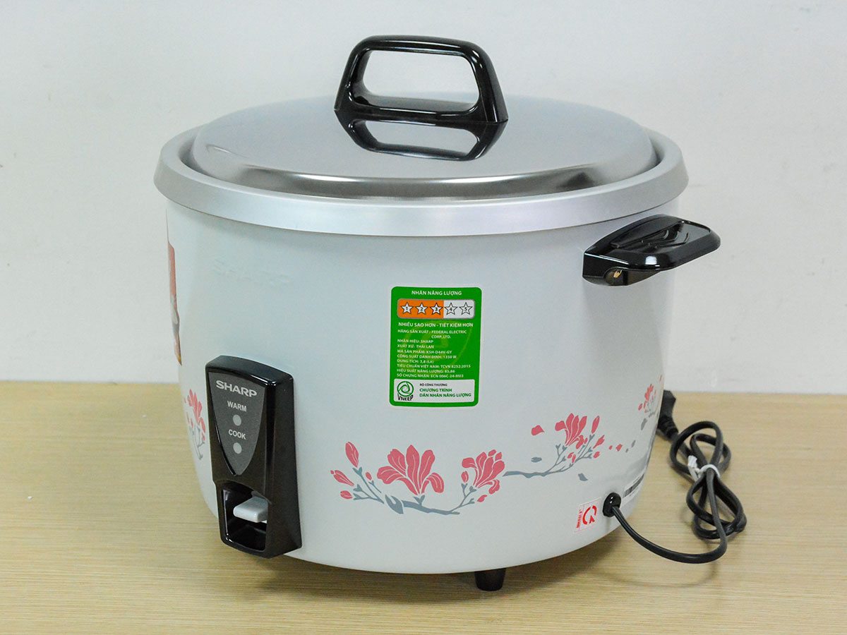 nồi cơm điện Sharp KSH-D44V có thiết kế đơn giản, đẹp mắt