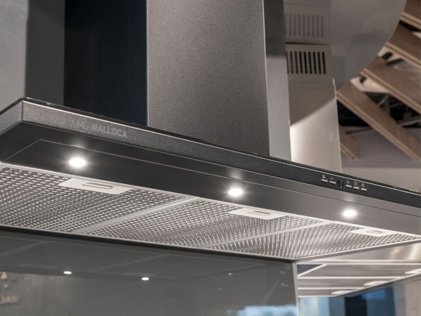 Malloca SLIM K-4250 có 4 đèn Led