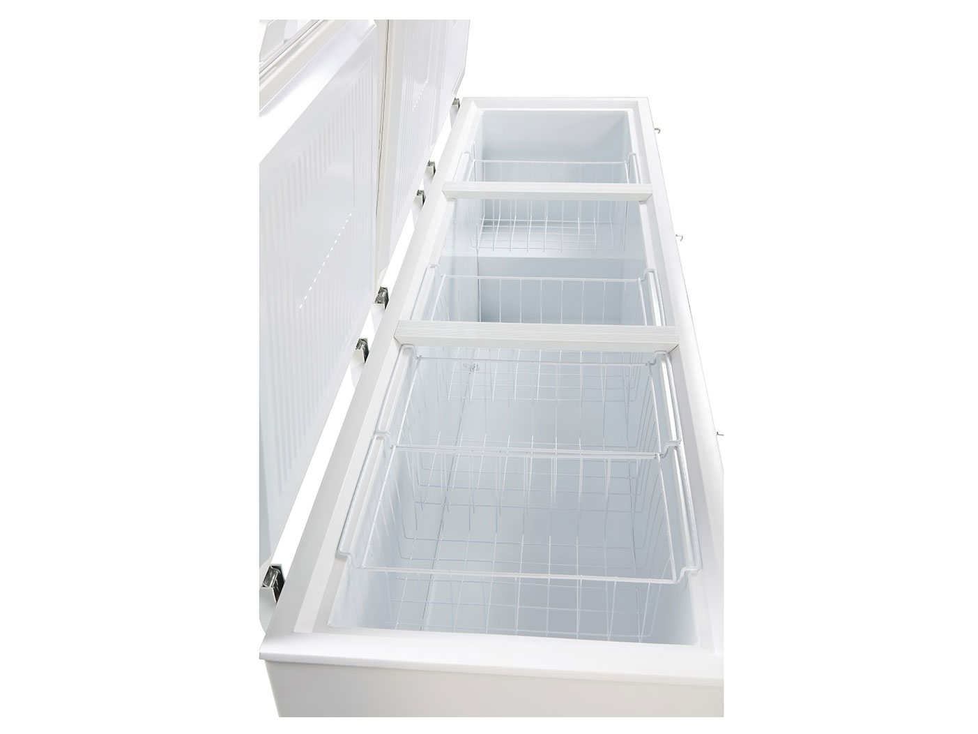 Tủ đông 3 cánh Alaska HB-1100C sở hữu dung tích 915 lít