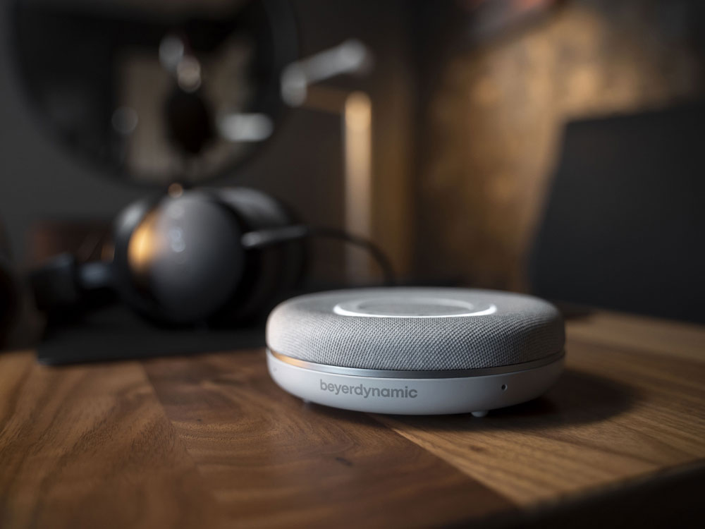 Loa Bluetooth tích hợp mic